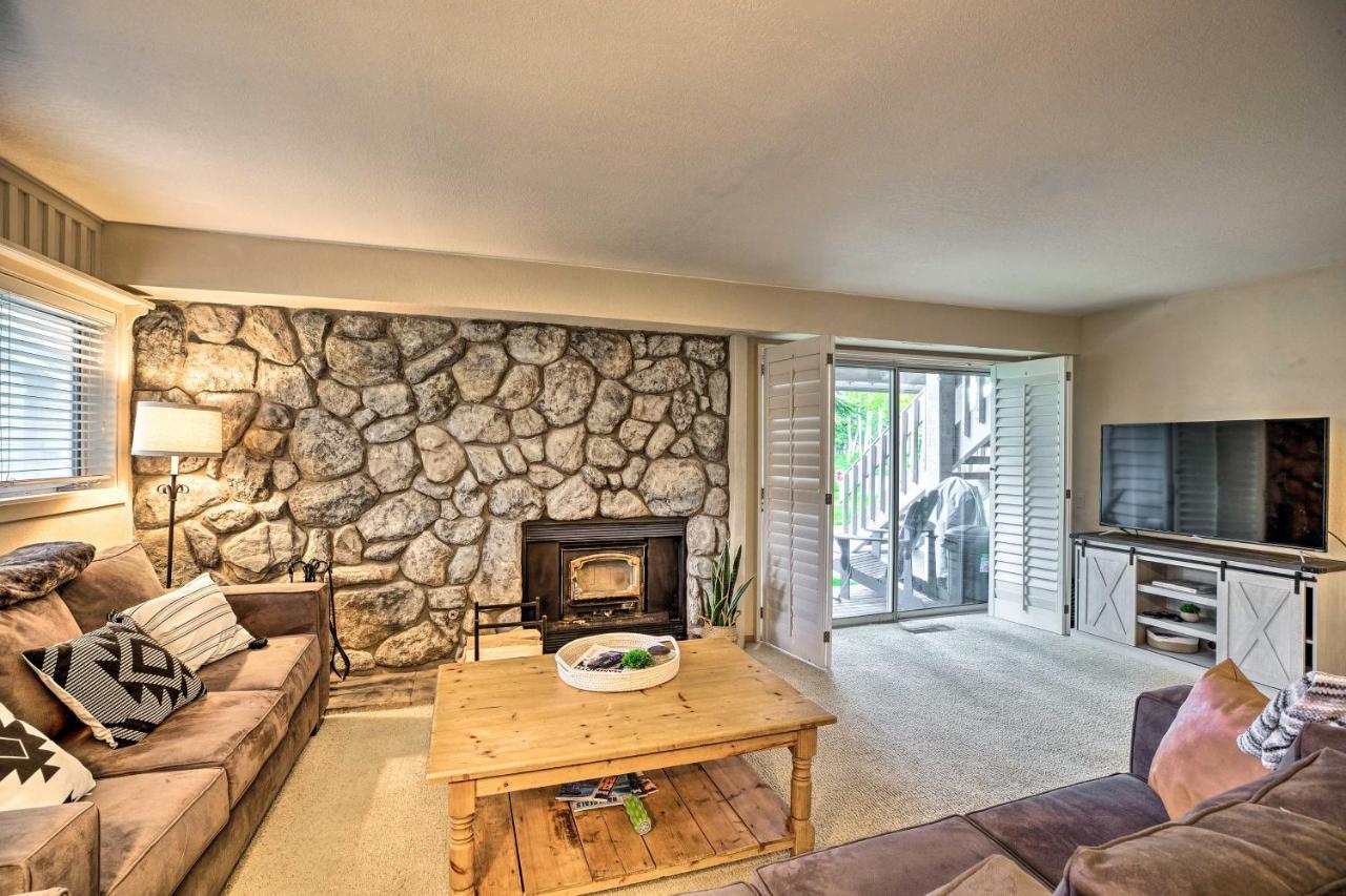 Mammoth Lakes Nature Escape Hot Tub Access! Exterior photo